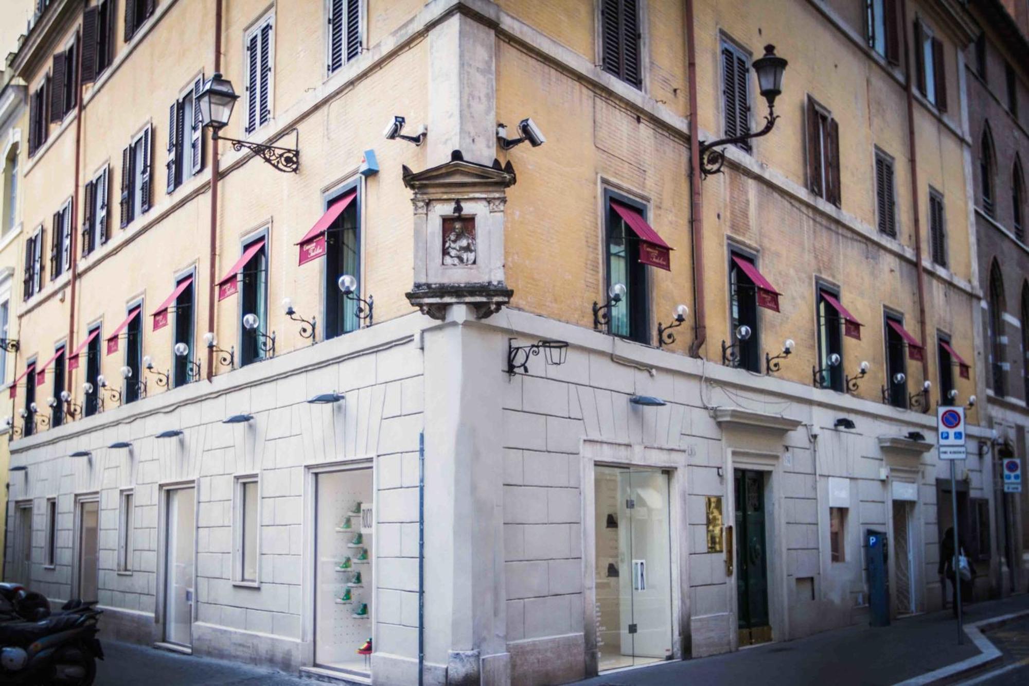Residenza Canova Tadolini - Guesthouse, Rome